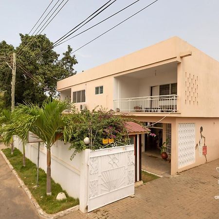 Agoo Hostel (Adults Only) Accra Exterior photo
