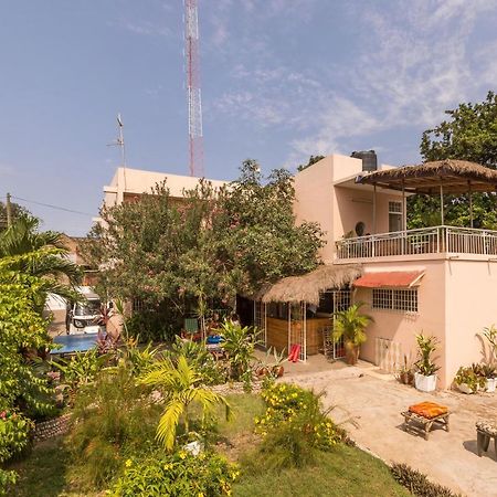 Agoo Hostel (Adults Only) Accra Exterior photo