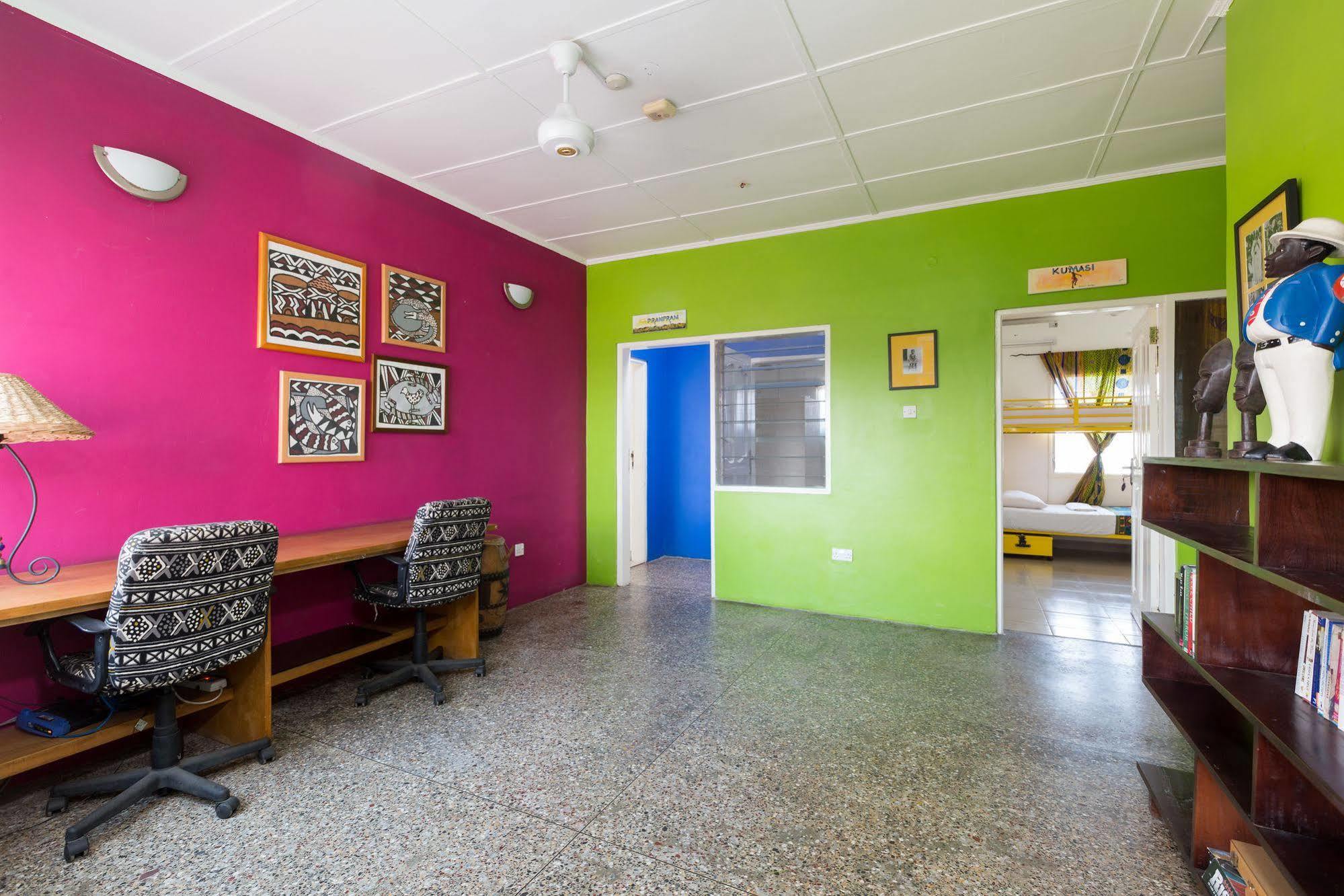 Agoo Hostel (Adults Only) Accra Exterior photo
