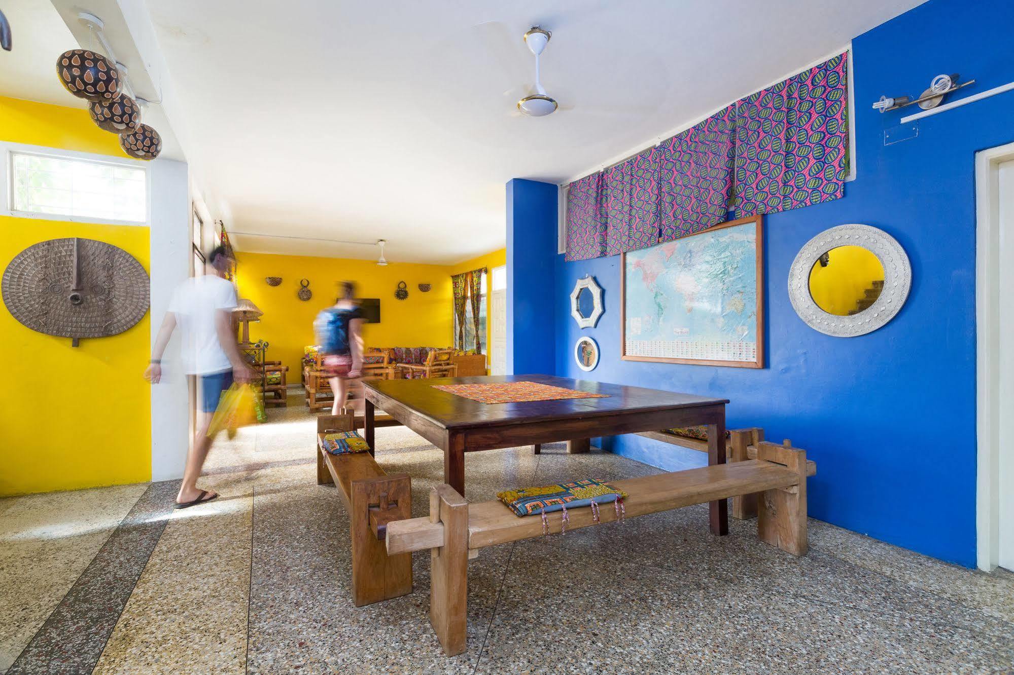 Agoo Hostel (Adults Only) Accra Exterior photo